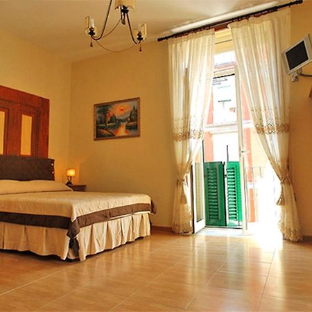 B&B Domus Gemi Неаполь Экстерьер фото